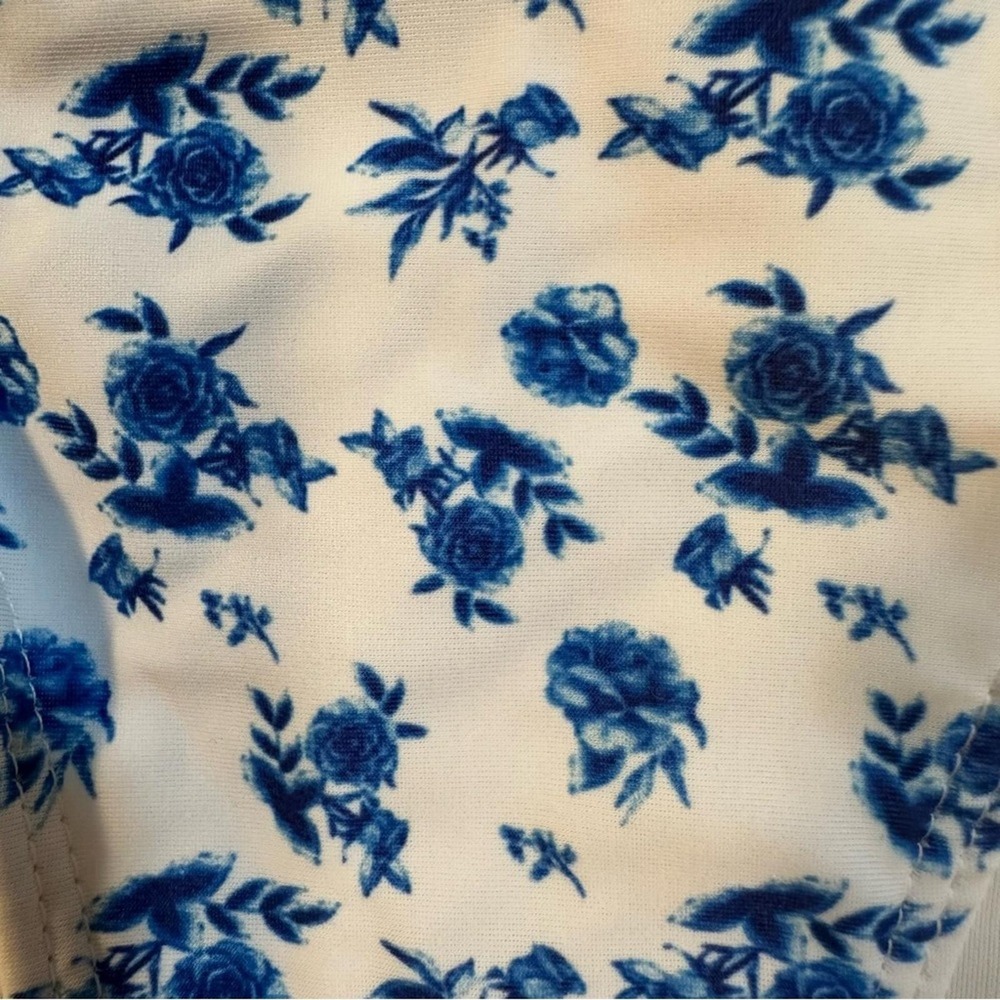 NEW Shenhe‎ Size M Blue Floral Print Ring Linked Triangle Bikini - Picture 9 of 10